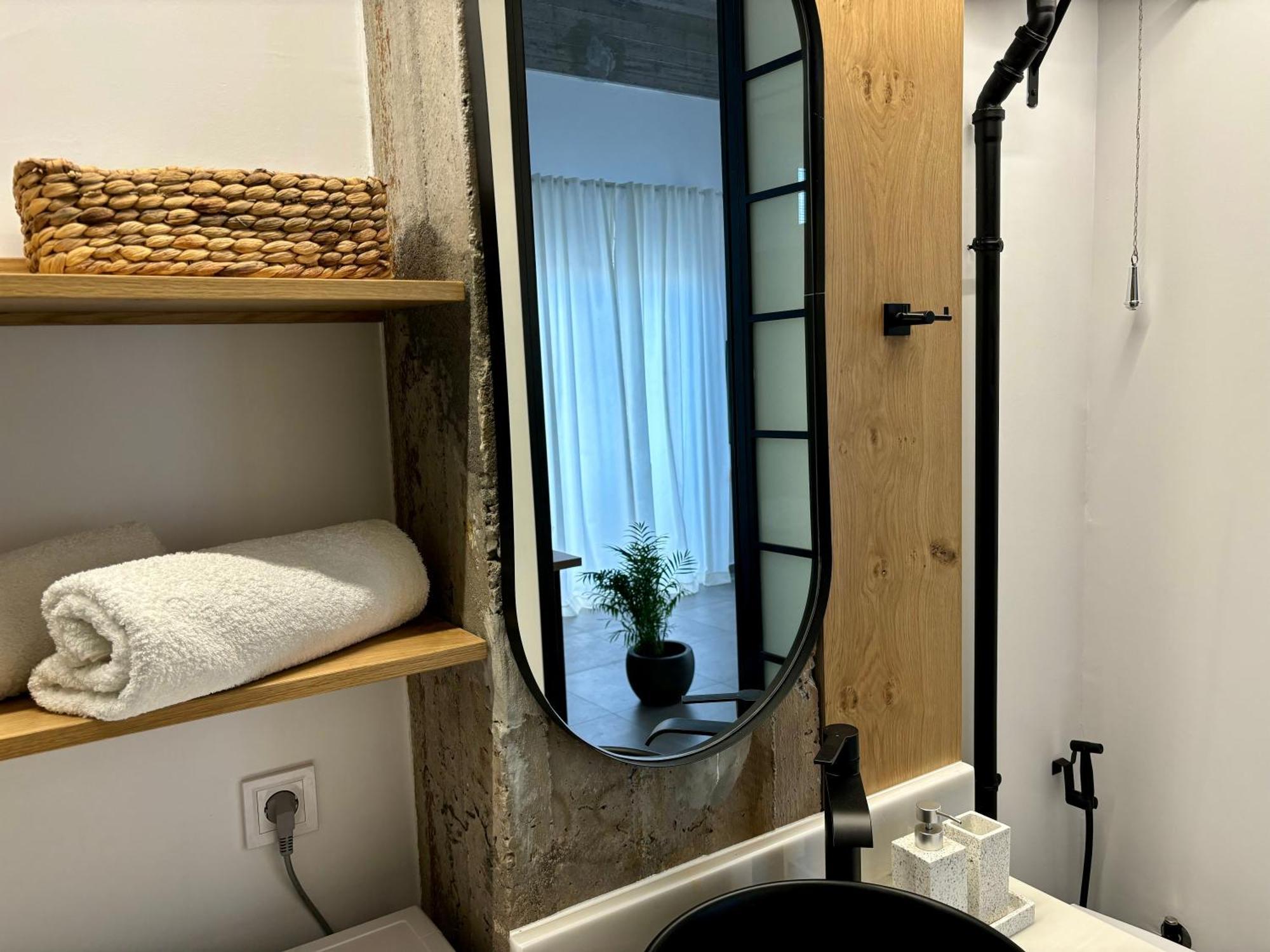 Industrial Loft Comfort Living Candia Esterno foto